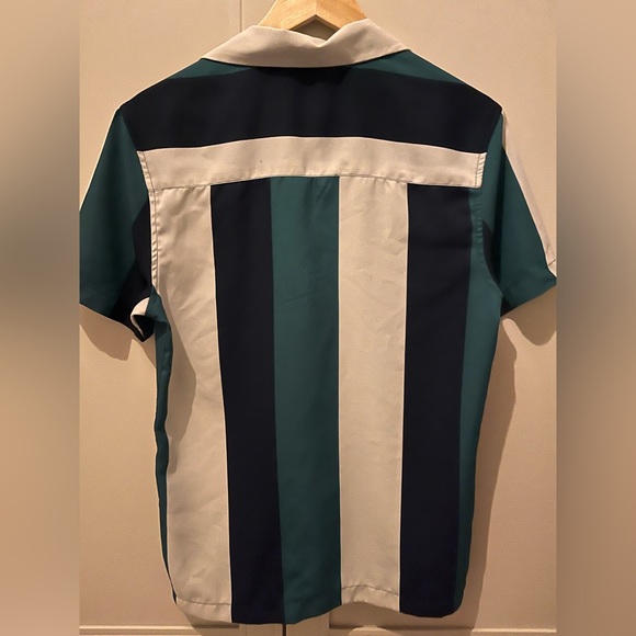 Men’s Cuban Collared Shirt - Picture 3 of 3